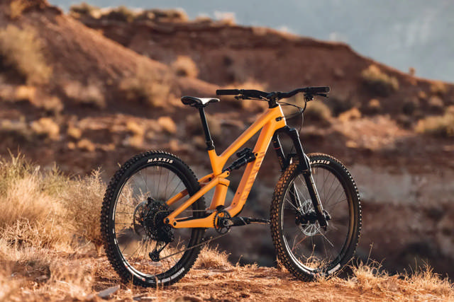 Canyon will be offering the Torque in both alloy and carbon variants to cover a wide range of price points.