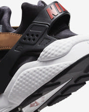 Nike Air Huarache LE