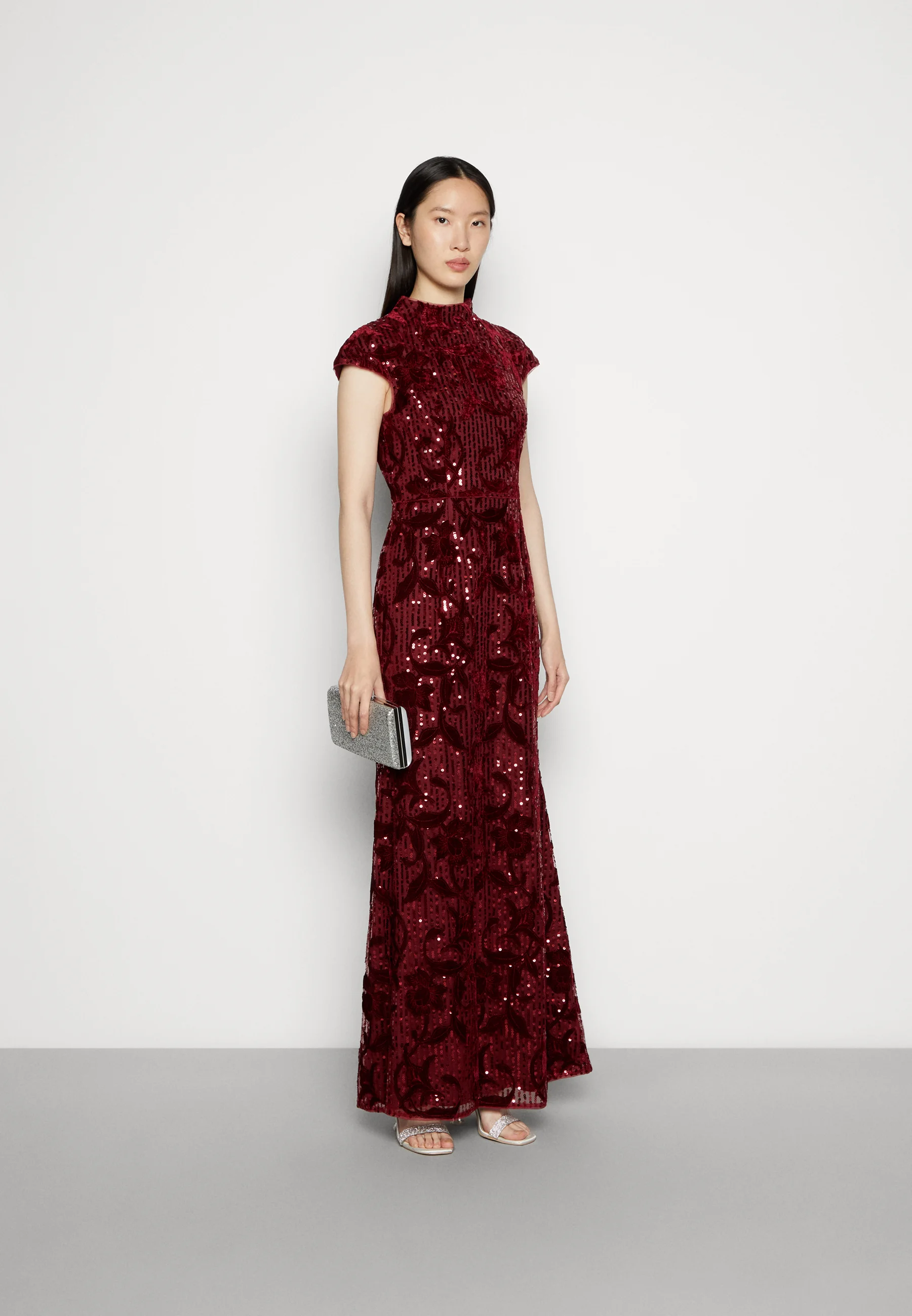 ADRIANNA PAPELL - Gallakjole