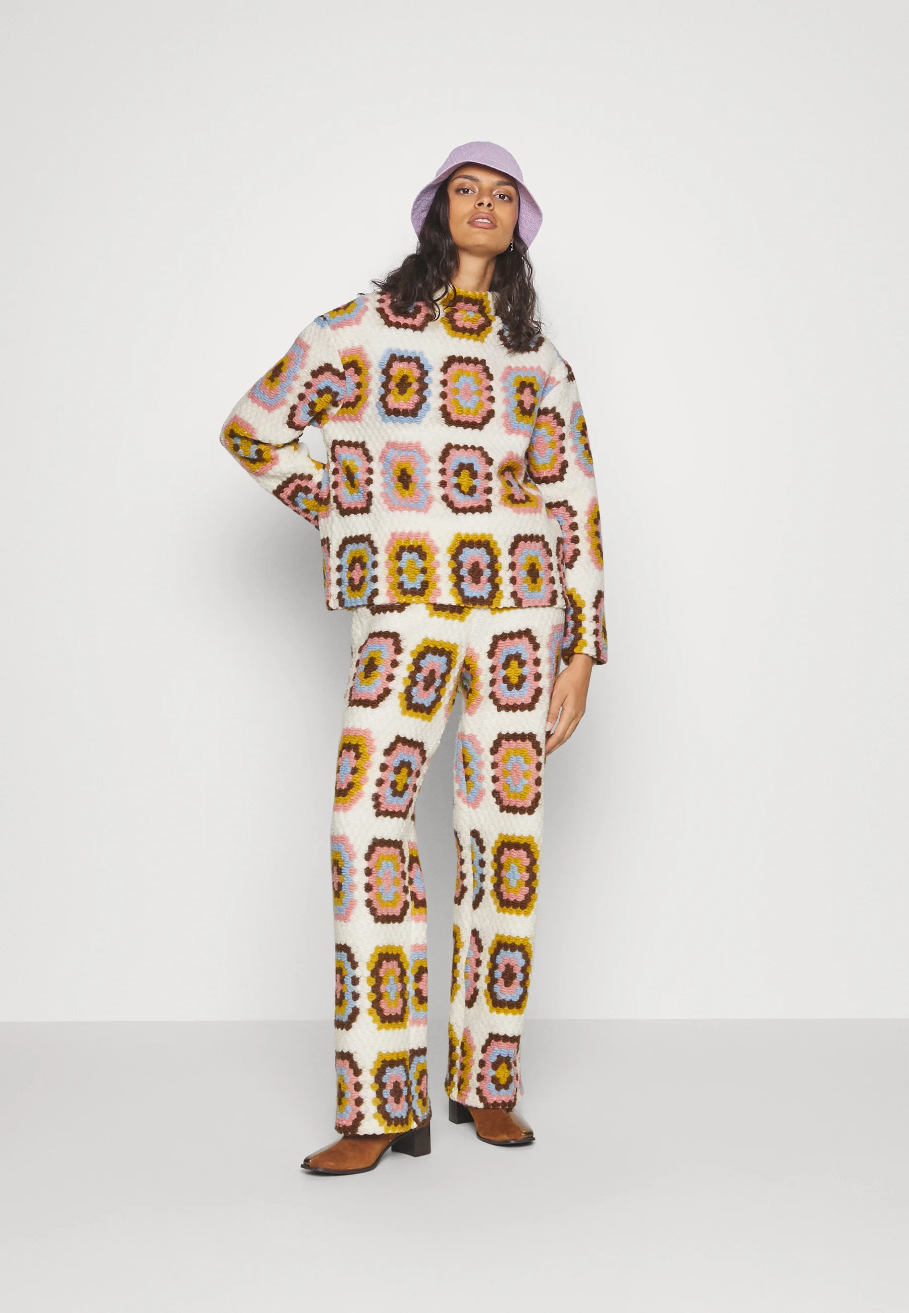 OILYRS - Striktrøjer